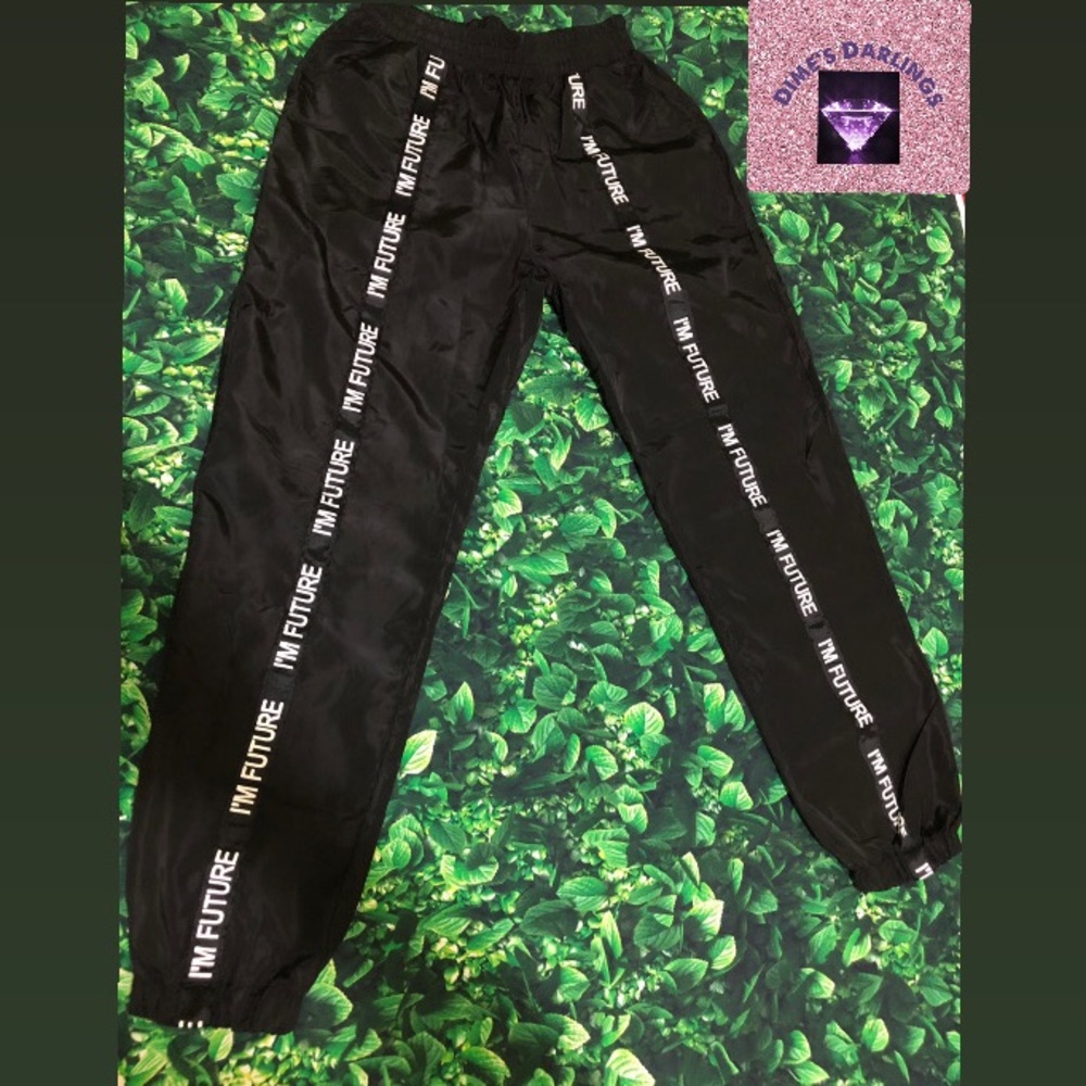 I’m Future Pants - Picture 2 of 5